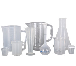 硬操小逼站塑料量杯量筒采用全新塑胶原料制作，适用于实验、厨房、烘焙、酒店、学校等不同行业的测量需要，塑料材质不易破损，经济实惠。